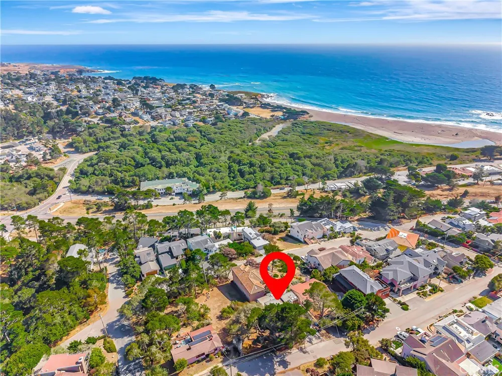 470 Wellington Cambria, CA 93428
