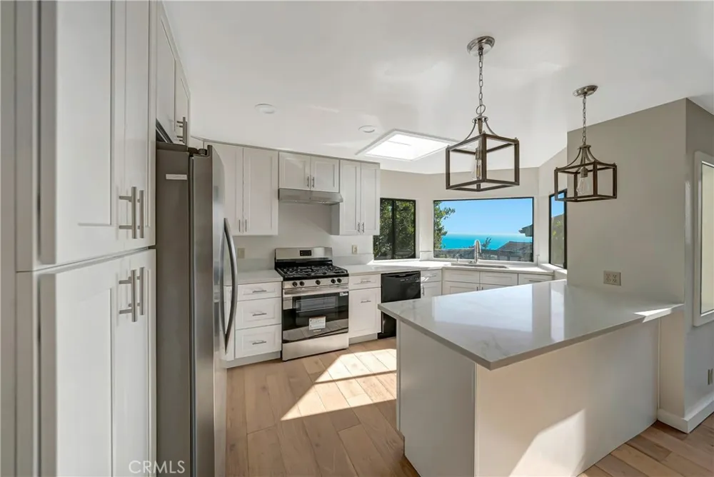 470 Wellington Cambria, CA 93428