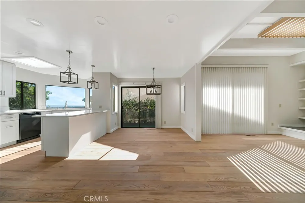 470 Wellington Cambria, CA 93428