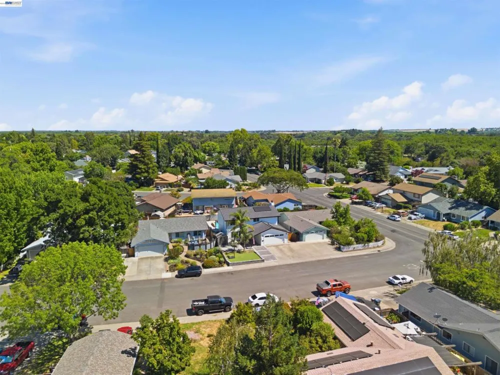 470 Edwards st Winters, CA 95694