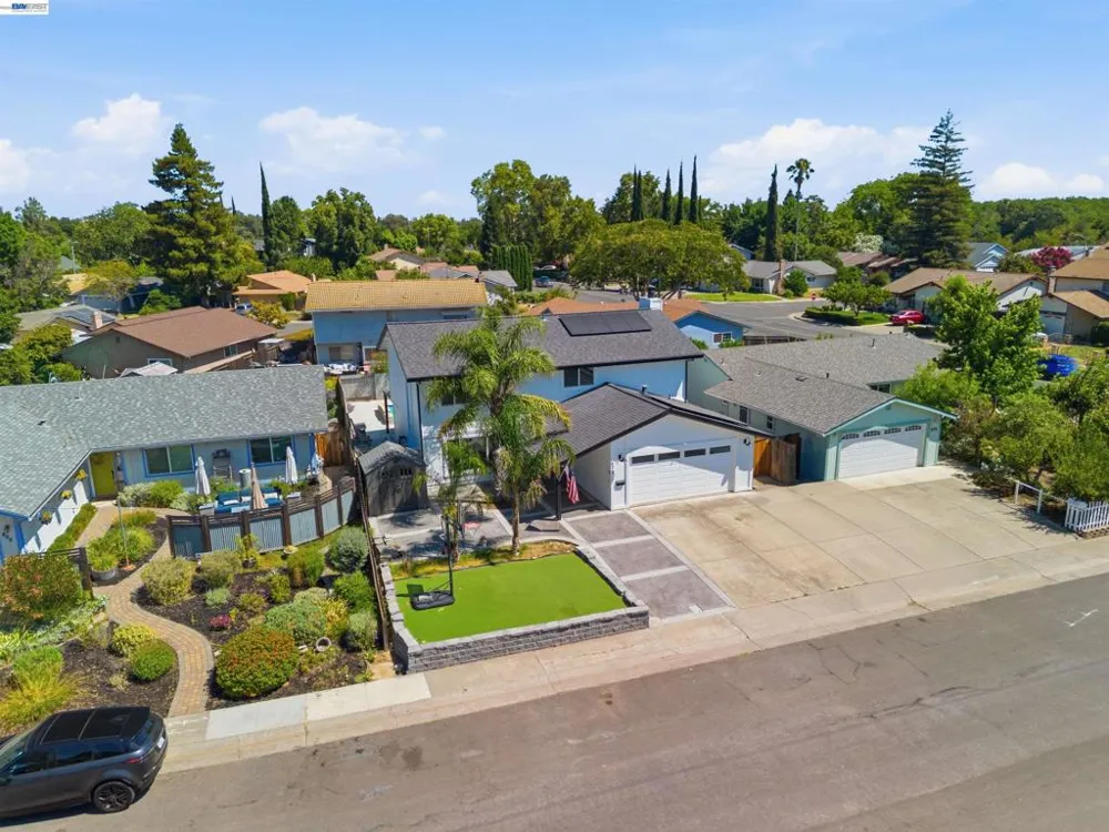 470 Edwards st Winters, CA 95694