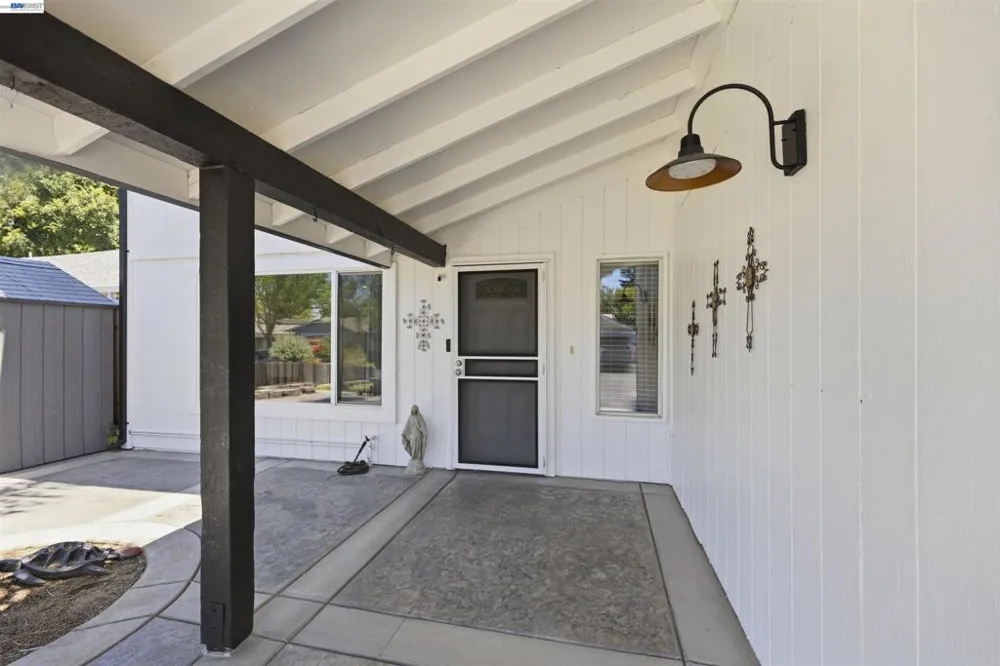 470 Edwards st Winters, CA 95694