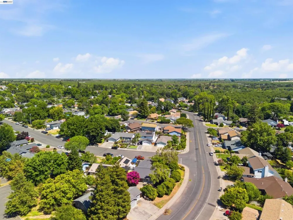 470 Edwards st Winters, CA 95694