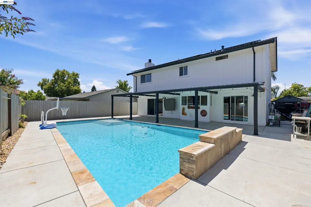 470 Edwards st Winters, CA 95694