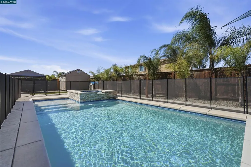 1655 Apricot Ct Dixon, CA 95620