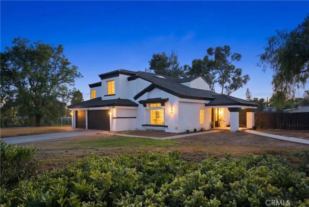 11901 Vista De Cerros Moreno Valley, CA 92555
