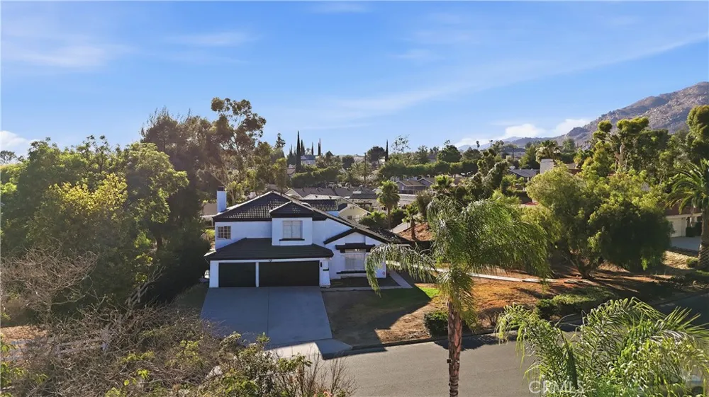 11901 Vista De Cerros Moreno Valley, CA 92555