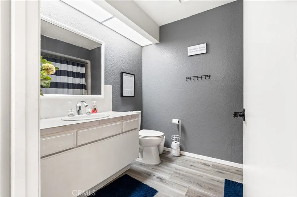 11901 Vista De Cerros Moreno Valley, CA 92555