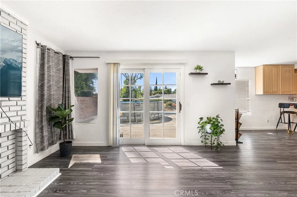 11901 Vista De Cerros Moreno Valley, CA 92555