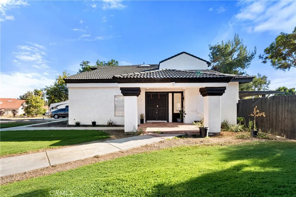 11901 Vista De Cerros Moreno Valley, CA 92555