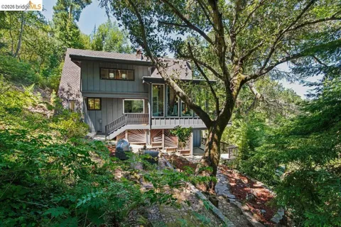 26 Fern Way