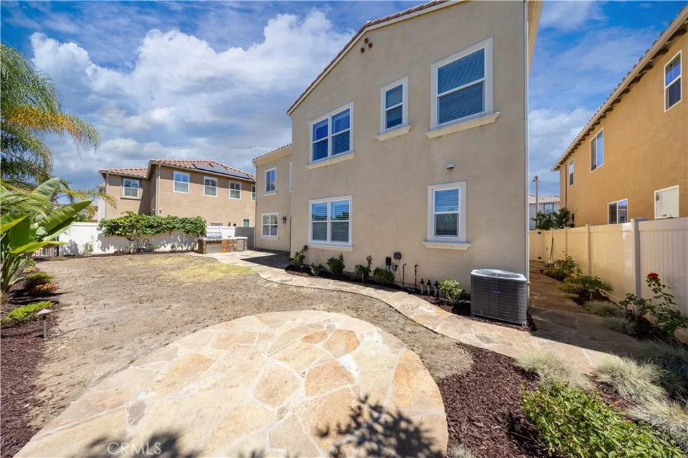 21086 Willow Heights Diamond Bar, CA 91765