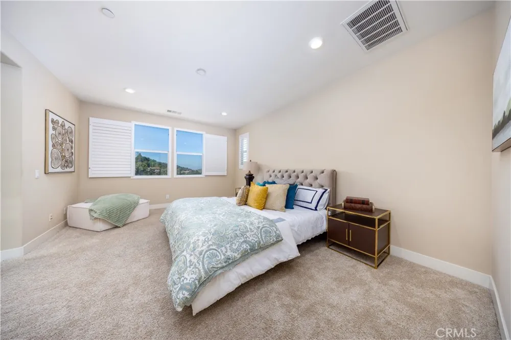 21086 Willow Heights Diamond Bar, CA 91765