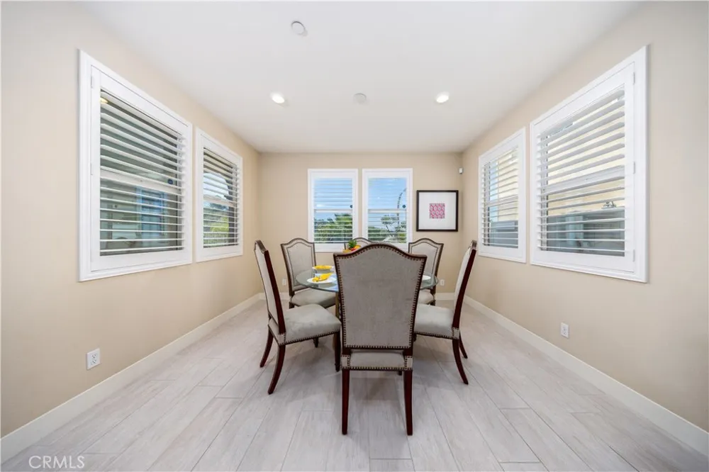21086 Willow Heights Diamond Bar, CA 91765