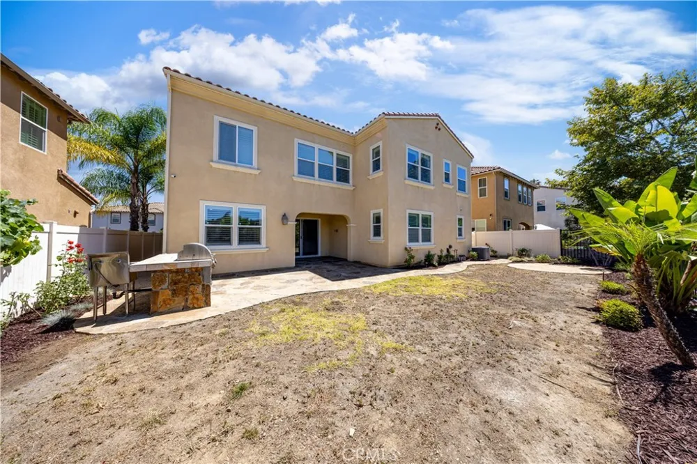 21086 Willow Heights Diamond Bar, CA 91765