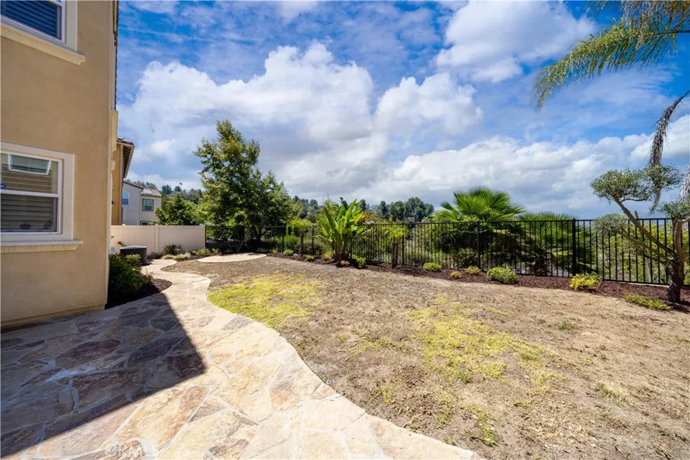 21086 Willow Heights Diamond Bar, CA 91765