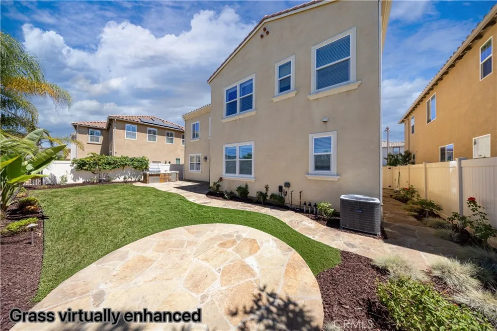 21086 Willow Heights Diamond Bar, CA 91765