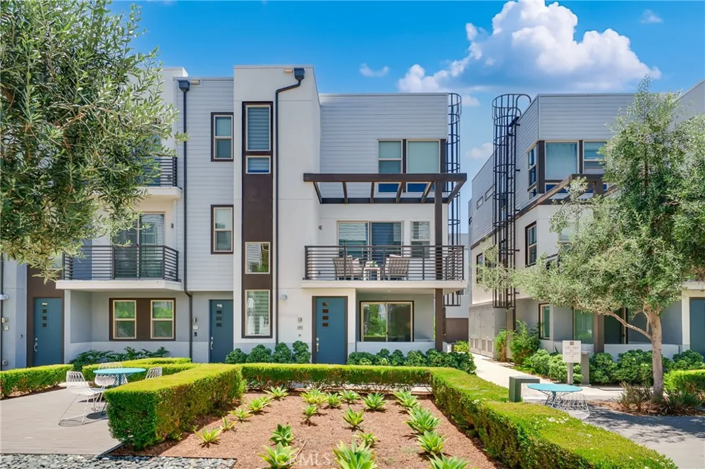 315 Placemark Irvine, CA 92614