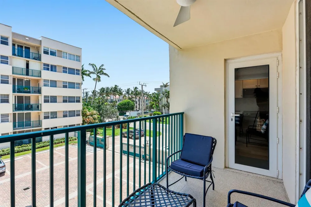 1239 Hillsboro Mile #302 Hillsboro Beach, FL 33062