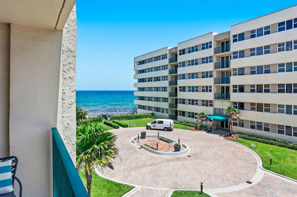 1239 Hillsboro Mile #302 Hillsboro Beach, FL 33062