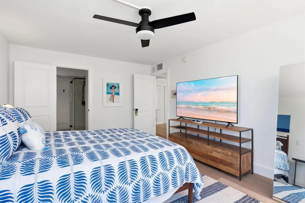 1239 Hillsboro Mile #302 Hillsboro Beach, FL 33062