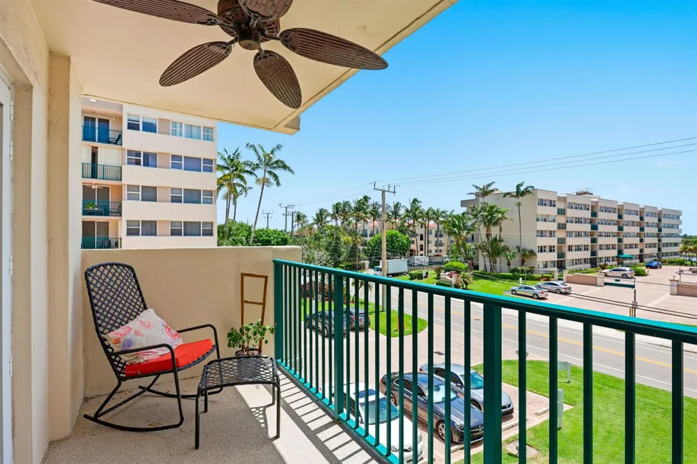 1239 Hillsboro Mile #302 Hillsboro Beach, FL 33062