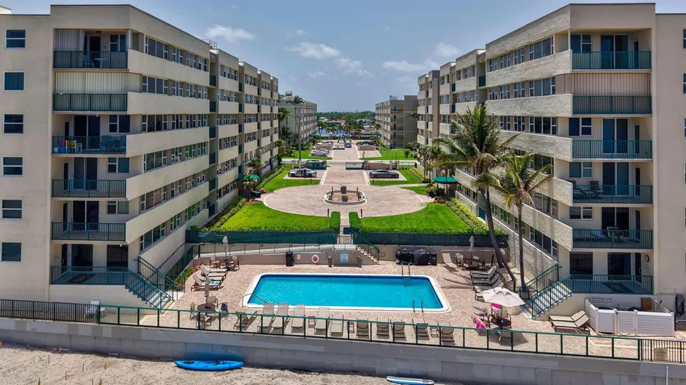 1239 Hillsboro Mile #302 Hillsboro Beach, FL 33062