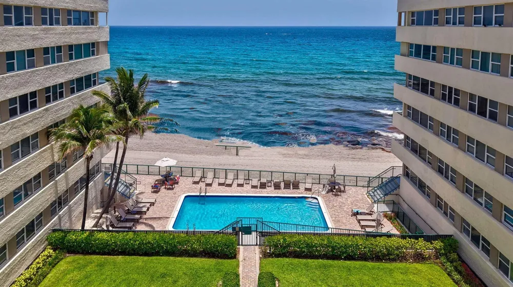 1239 Hillsboro Mile #302 Hillsboro Beach, FL 33062
