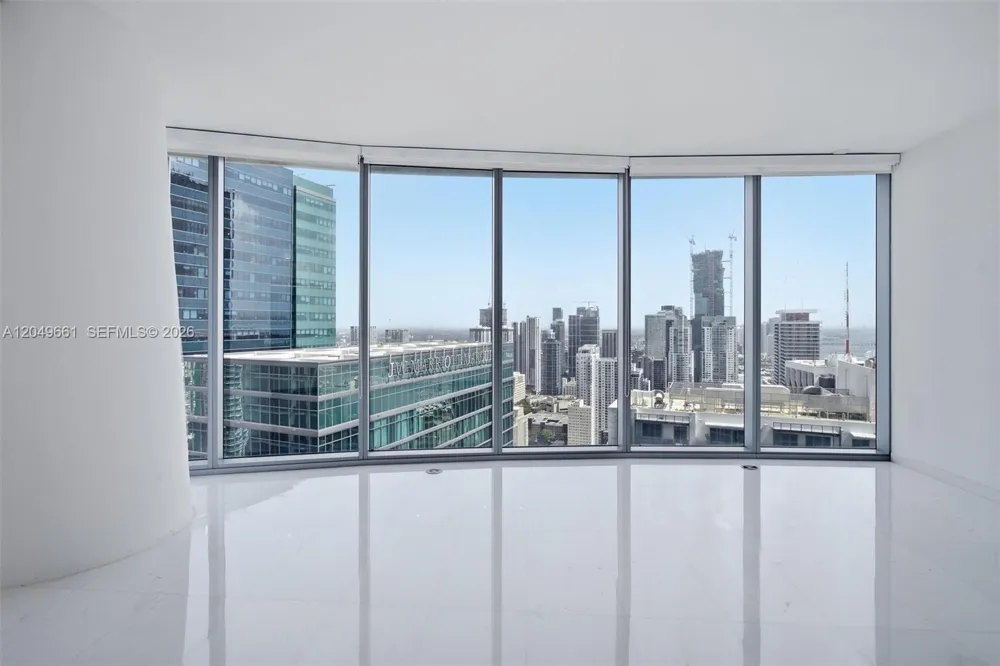300 Biscayne Boulevard Way #4808W Miami, FL 33131
