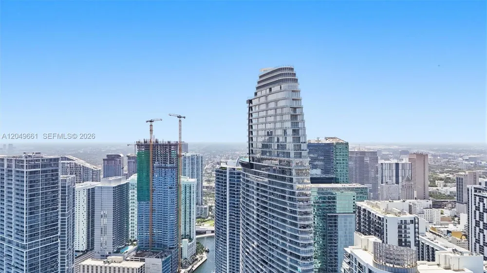 300 Biscayne Boulevard Way #4808W Miami, FL 33131