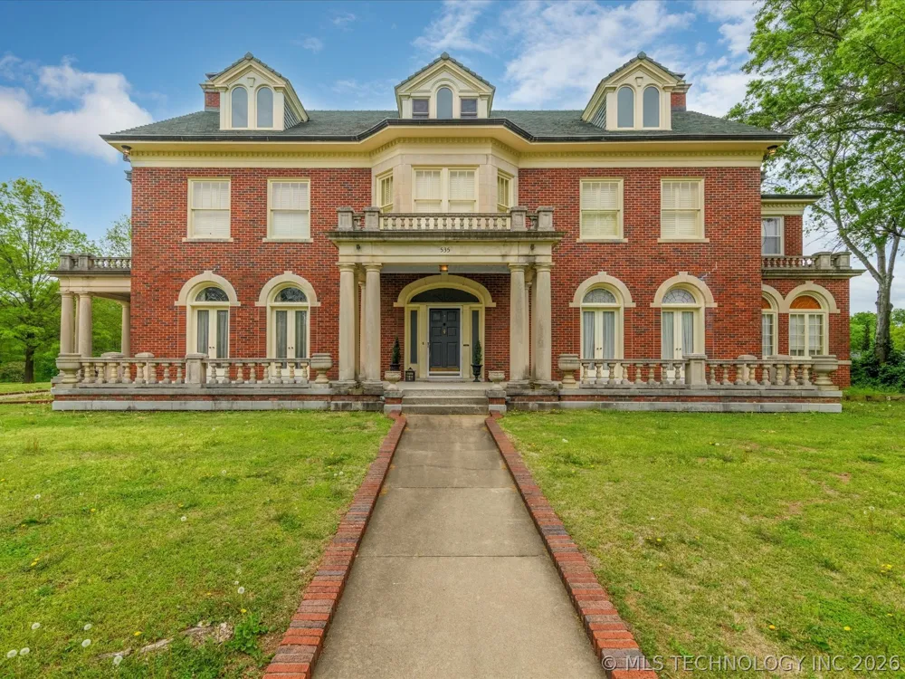 535 E 14th Street Bartlesville, OK 74003
