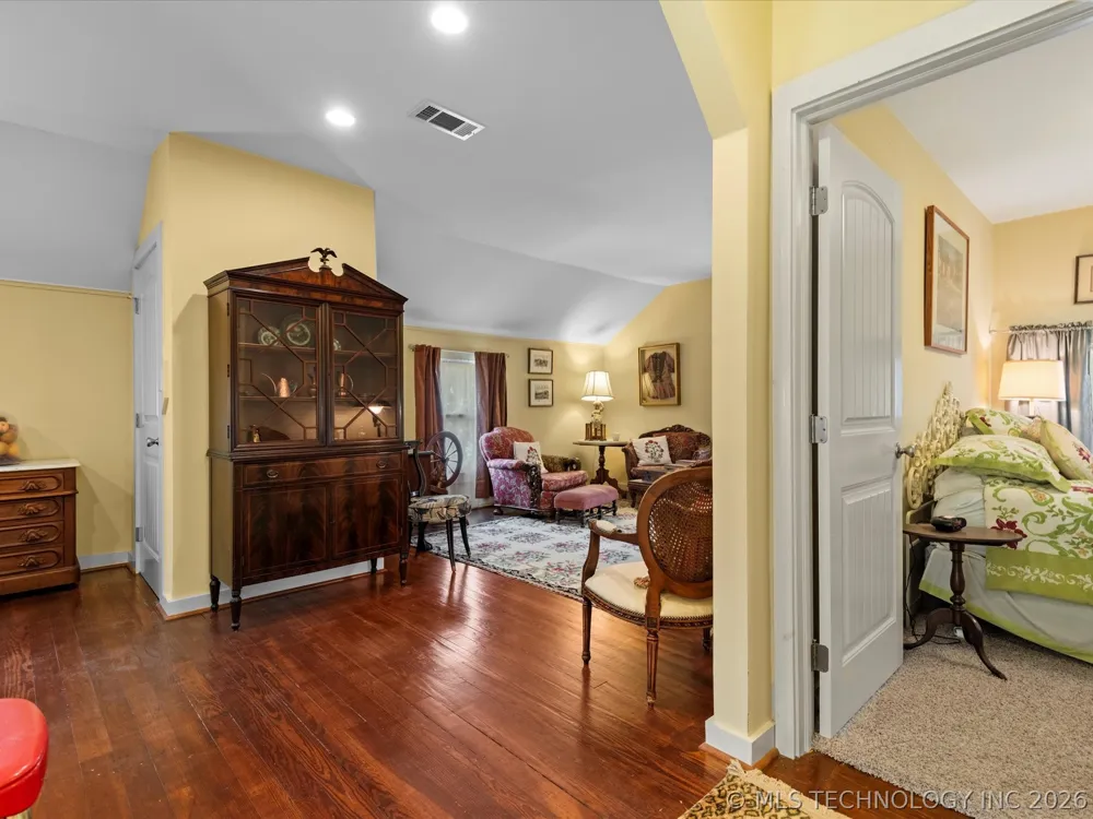 535 E 14th Street Bartlesville, OK 74003