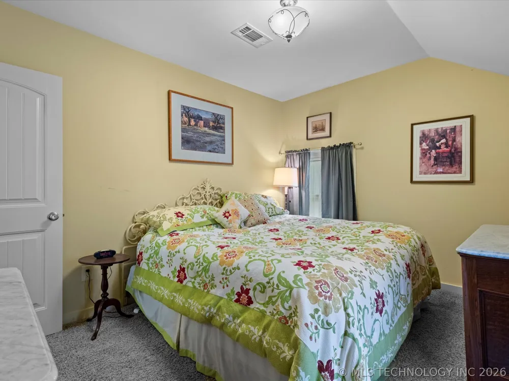 535 E 14th Street Bartlesville, OK 74003