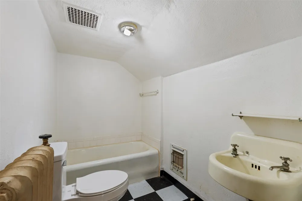 535 E 14th Street Bartlesville, OK 74003