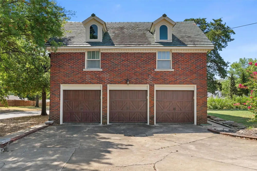 535 E 14th Street Bartlesville, OK 74003