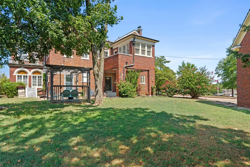 535 E 14th Street Bartlesville, OK 74003
