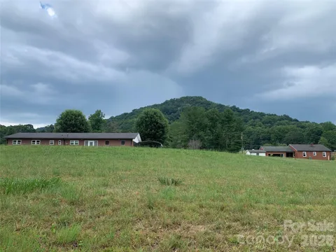 6285 & 6231 Nc 16 Highway