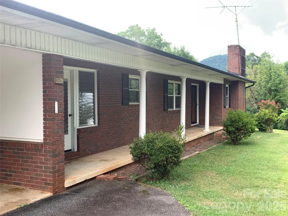 6285 & 6231 Nc 16 Highway Taylorsville, NC 28681