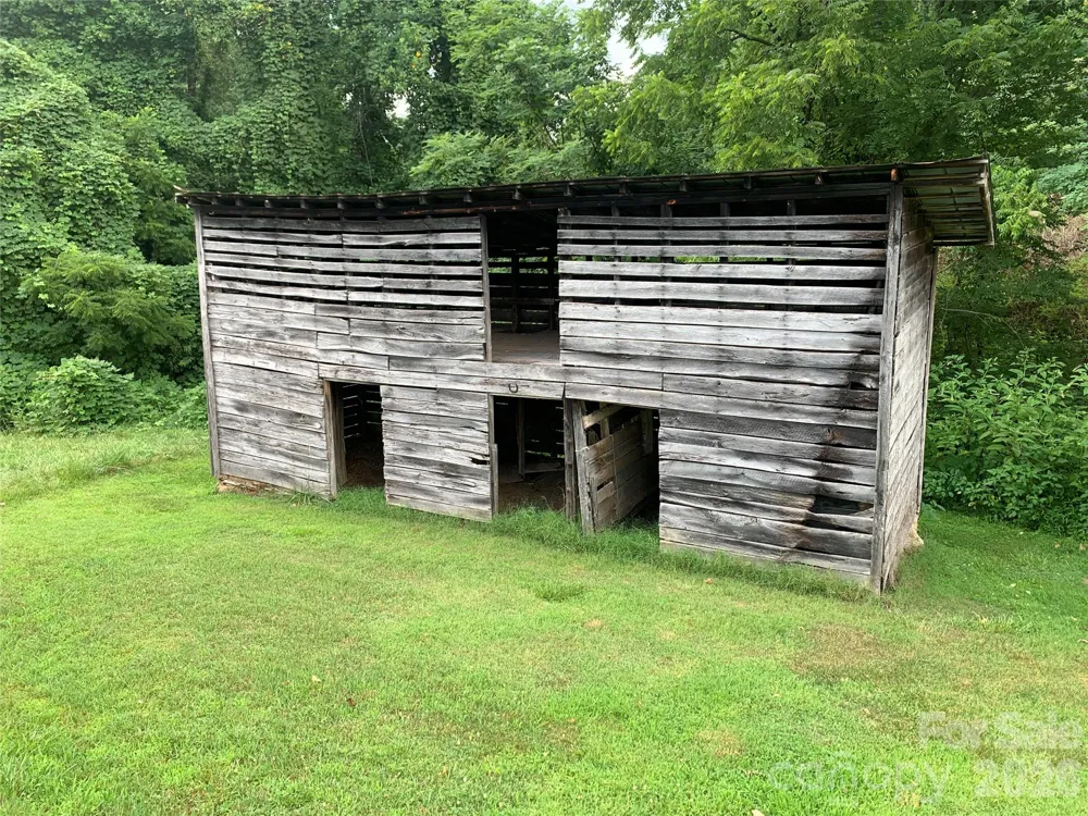 6285 & 6231 Nc 16 Highway Taylorsville, NC 28681