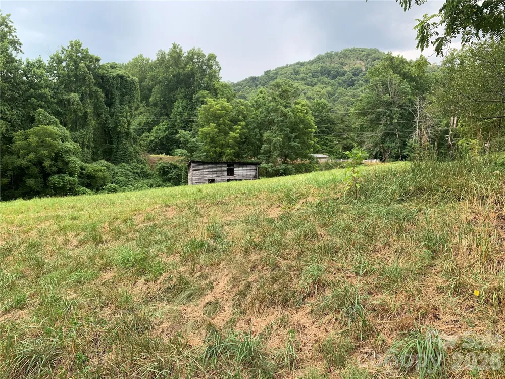 6285 & 6231 Nc 16 Highway Taylorsville, NC 28681