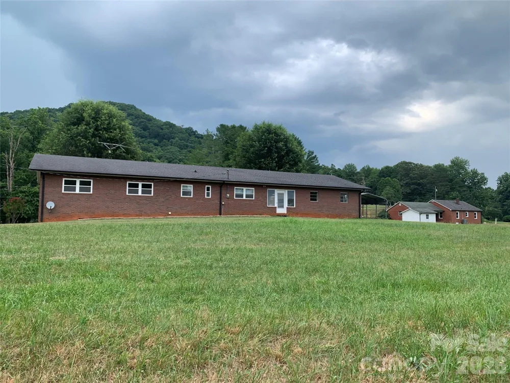 6285 & 6231 Nc 16 Highway Taylorsville, NC 28681