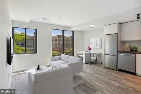 700 ROEDER ROAD #401