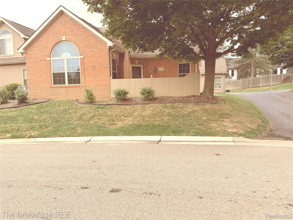610 Perry Creek Drive Grand Blanc City, MI 48439