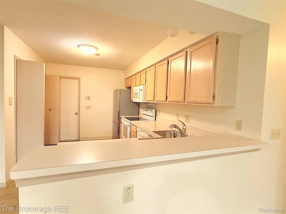 610 Perry Creek Drive Grand Blanc City, MI 48439