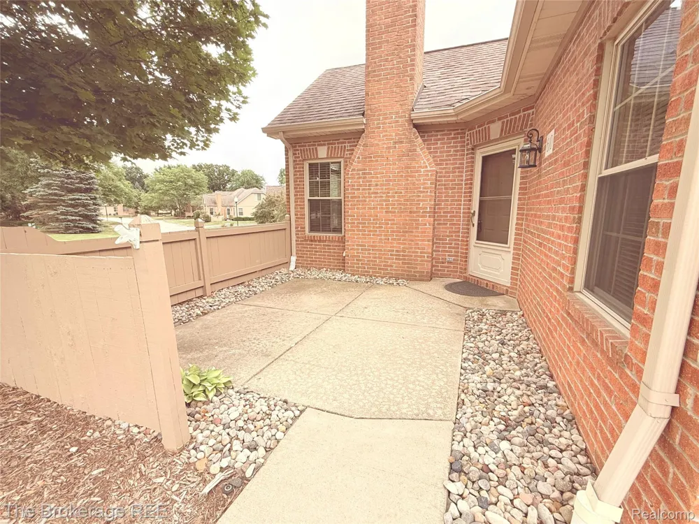 610 Perry Creek Drive Grand Blanc City, MI 48439