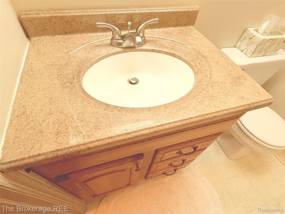 610 Perry Creek Drive Grand Blanc City, MI 48439