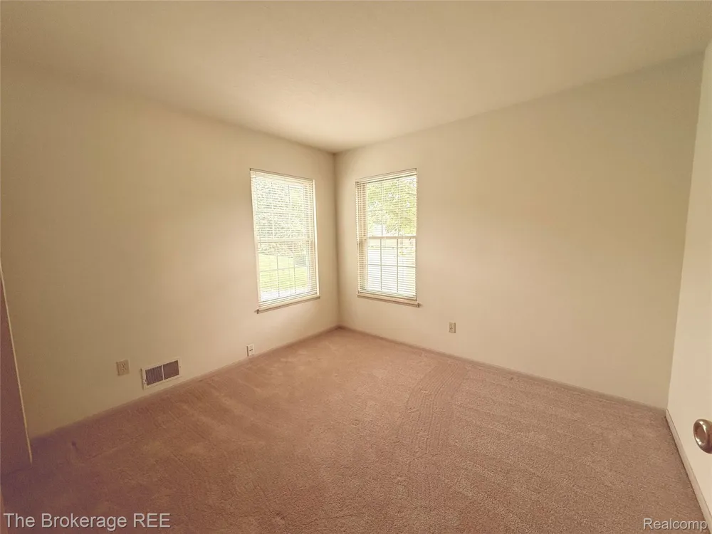 610 Perry Creek Drive Grand Blanc City, MI 48439