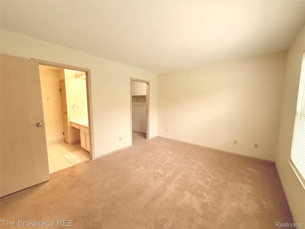 610 Perry Creek Drive Grand Blanc City, MI 48439