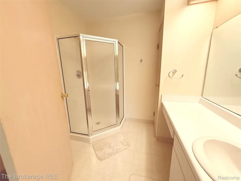 610 Perry Creek Drive Grand Blanc City, MI 48439