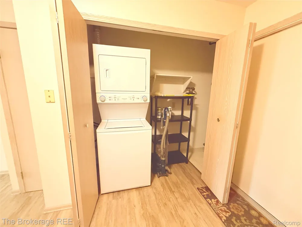 610 Perry Creek Drive Grand Blanc City, MI 48439